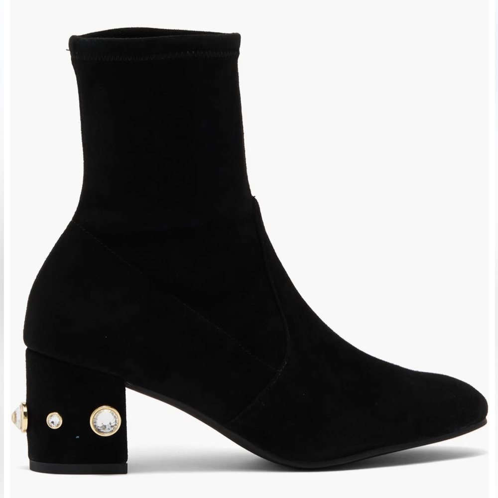 STUART
WEITZMAN
Allshine 60 Bootie In
Black Suede
$300
Women  size 7 new